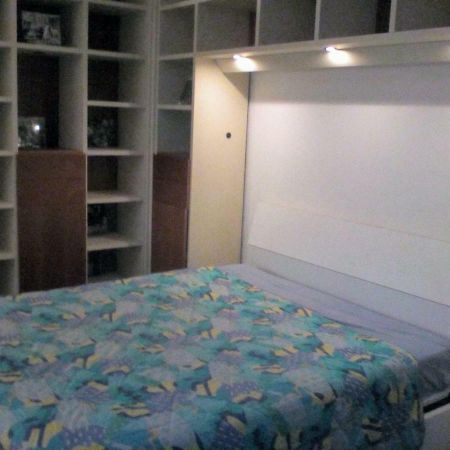 Viadelcipresso12 Apartment เดเซนซาโนเดลการ์ดา ภายนอก รูปภาพ