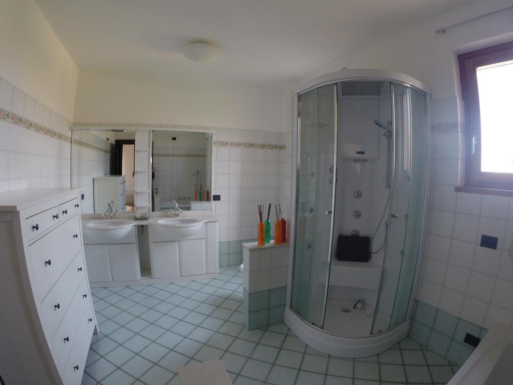 Viadelcipresso12 Apartment เดเซนซาโนเดลการ์ดา ภายนอก รูปภาพ