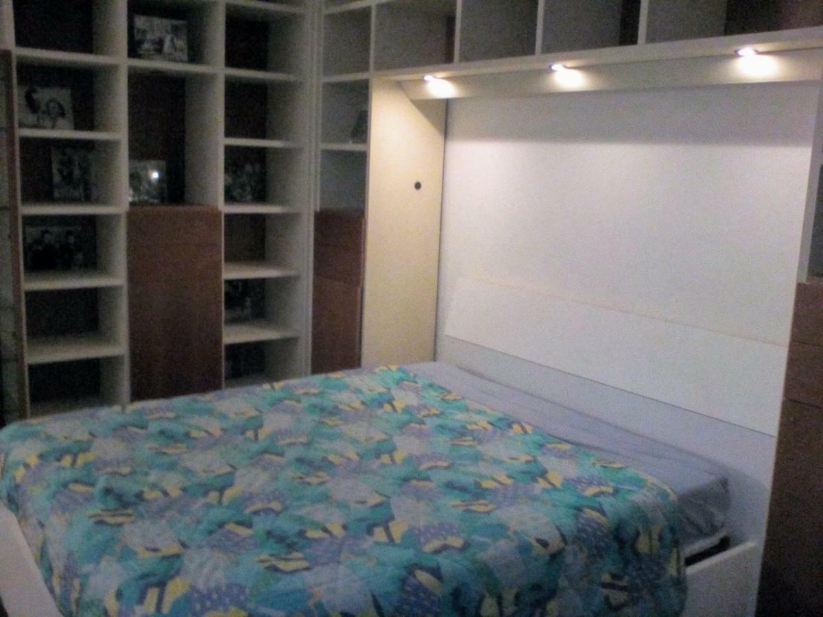 Viadelcipresso12 Apartment เดเซนซาโนเดลการ์ดา ภายนอก รูปภาพ